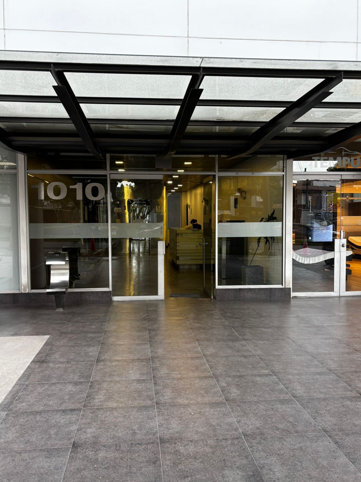 Fachada principal del Edificio 